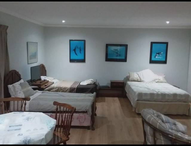 1 BEDROOM PROPERTY TO RENT IN DANA BAY